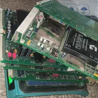 ضایعات کامپیوتر و موبایل