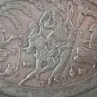 سینی مسی قدیمی قلم زنی|صنایع دستی و سایر لوازم تزئینی|تهران, مجیدیه|دیوار
