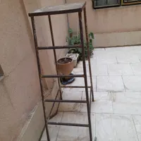چهار پایه آهنی