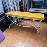 تخت لیزر مدل پایه هلالی طرح ماساژ و معاینه|آرایشی، بهداشتی، درمانی|تهران, صادقیه|دیوار