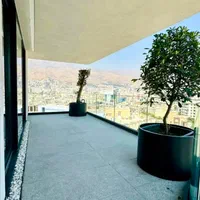 فروش آپارتمان ۲۴۰ متری ۳ خوابه در نیاوران
