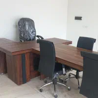 میز مدیریت بهمراه صندلی کنفرانس