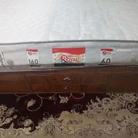 تخت خواب ۲نفره ،تشک ۲نفره،میزنهارخوری ۶نفره|مبلمان خانگی و میز عسلی|اصفهان, دستگرده|دیوار