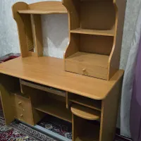میز کامپیوتر