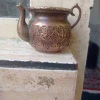 قوری فسقلی قدیمی|کلکسیون اشیاء عتیقه|اصفهان, ارزنان|دیوار