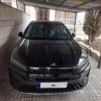 کی‌ام‌سی J7، مدل ۱۴۰۳