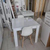 میز 4نفره مناسب غذا خوری. میزکار وغیره|میز و صندلی غذاخوری|رشت, آب آسیاب|دیوار