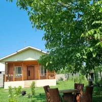 کلبه چوبی دو خواب آلاچیق دار ماسال