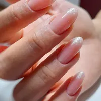 کاشت و ترمیم ناخن با (قیمت ویژه)|خدمات آرایشگری و زیبایی|لاهیجان, شهید آوینی|دیوار