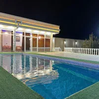 دارای استخر آب گرم عالی فقط خانواده