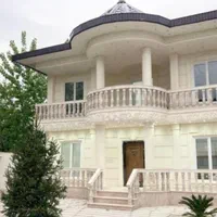 /ویلای زمین 320متر بنا 170متر نزدیک به شهر/