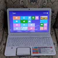 لب تاپ tooshiba در حد نو اصلا کار نشده