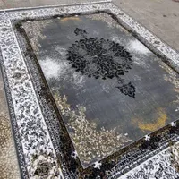 نگین زمرد فرش