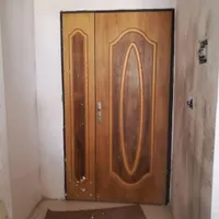 درب دو لنگه آپارتمان چوبی سالم واتاقی کار کرده|مصالح و تجهیزات ساختمان|شاهین‌شهر, نظامی|دیوار