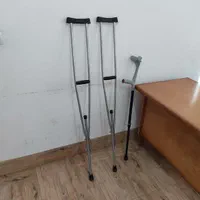 اجاره کرایه فروش ویلچر واکر عصا زیربغلی بیمار|خدمات پیشه و مهارت|شیراز, شهرک گلستان|دیوار