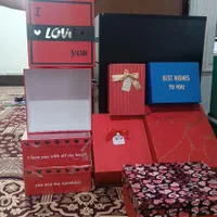 تعدادی جعبه کادویی نو