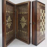 تخته نرد و شطرنج چوب راش (طرح زمرد)