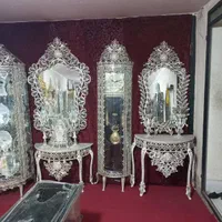 اینه‌وکنسول|آینه|شیراز, جانبازان|دیوار