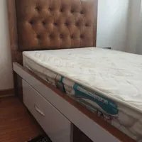 تخت یک نفره