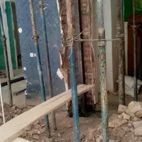 کارگر تخریب. هستم با پیکور اوستا بنا کاربلدافغانی