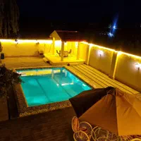 باغ ویلا سرسبز در مکانی دنج و آرام