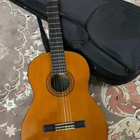 گیتار YAMAHA C40