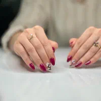خدمات تخصصی ناخن