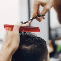 آموزشگاه آرایشگری مردانه در پاکدشت عطر مو