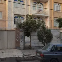 فروش خانه ۱۵۸متر زمین ،۳۰۰متر بنا در 3 طبقه