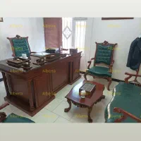 میز مدیریت ویکتوریا نیم ست اداری گلدن