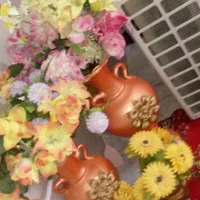 2عدد گلدان سفالی بزرگ با گل های خارجی|گل مصنوعی|مینودشت, |دیوار