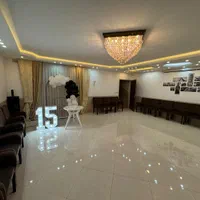 سالن جهت تولد دورهمی خانوادگی دوستانه زنانه|اجارهٔ کوتاه‌مدت ویلا و باغ|یزد, |دیوار