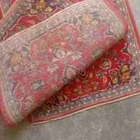 پا دری دست باف خوش نقشه بسیار قدیمی پا خورده|پادری|همدان, |دیوار