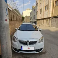 برلیانس H330 اتوماتیک 1500cc، مدل ۱۳۹۷