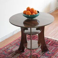 میز خاطره/ صبحانه خوری/ سماور سه پایه فندقی|میز و صندلی غذاخوری|اصفهان, باغ فدک|دیوار