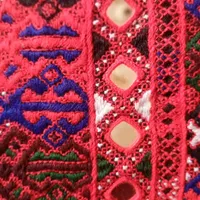 ایینه میدوزم