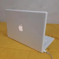 لپتاپ اپل مکبوک macbook 2009