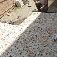 بناهستم کار بنایی انجام میدم