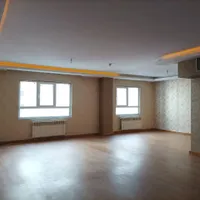فروش آپارتمان ۱۸۶ متری در دریاچه شهدای خلیج فارس