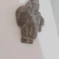 مجسمه سنگ خاص زیرخاکی