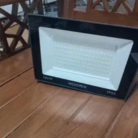 دو عدد پرژگتور ال ای دی.