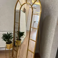 آینه طلایی رنگ طرح گنبدی
