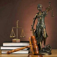 وکیل پایه یک دادگستری