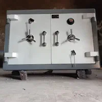 گاوصندوق زیرویترینی AS طلافروشی و موبایل گاو صندوق|ابزارآلات|تهران, نعمت‌آباد|دیوار