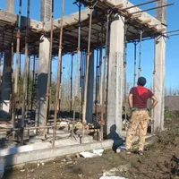 داربست فلزی کیان با کادری مجرب اماده نصب داربست
