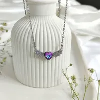 استخدام ادمین اینستاگرام خانم برای اکسسوری دخترانه