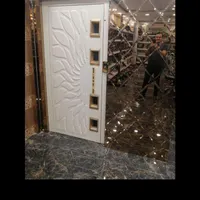 بالابر  آسانسور و بالابر خودرو  هیدرولیک