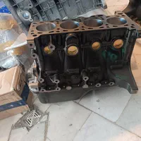 موتور کامل پژو نیم موتور پراید بلوک سیلندر ایساکو|قطعات یدکی و لوازم جانبی|شیراز, سجادیه|دیوار