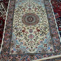 قالیچه دستباف گل ابریشم