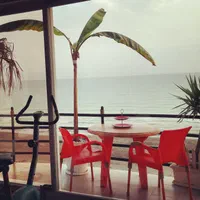 اجاره روزانه ویلا رویایی لب لب دریا (هاوایی)|اجارهٔ کوتاه‌مدت آپارتمان و سوئیت|نور, |دیوار